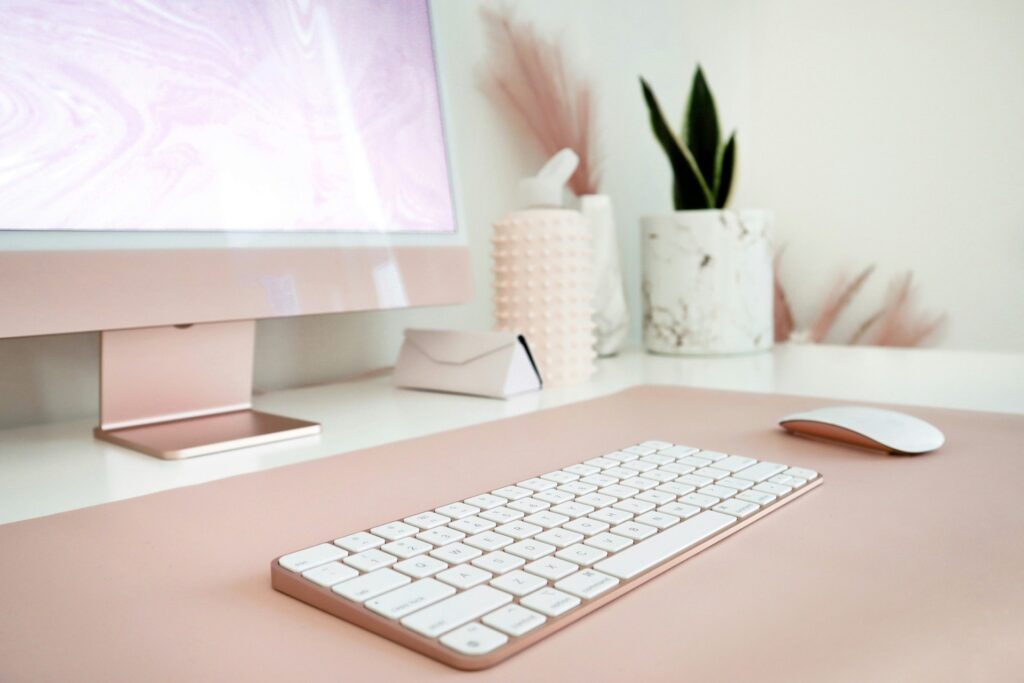 Baukasten, programmiert oder WordPress: Welche Website zu dir passt.